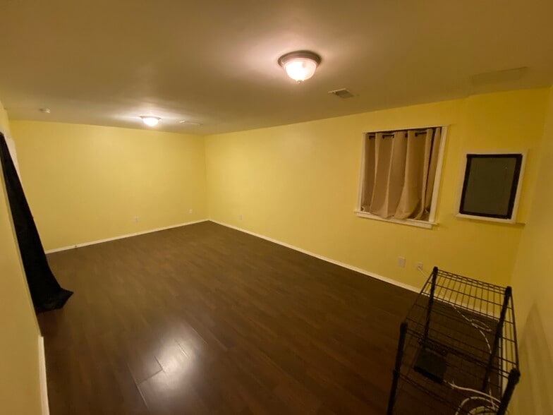 Room (Largest in the house) - 8371 Stationhouse Ct
