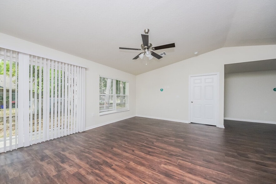 Building Photo - 938 Nancy Ct