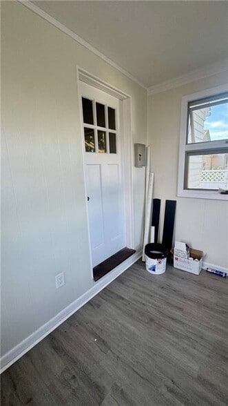 Building Photo - 39 Hillview Ave