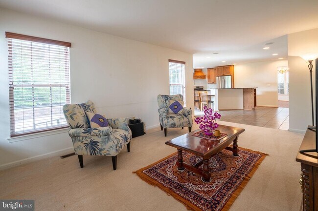 Building Photo - 10955 Southcoate Village Dr