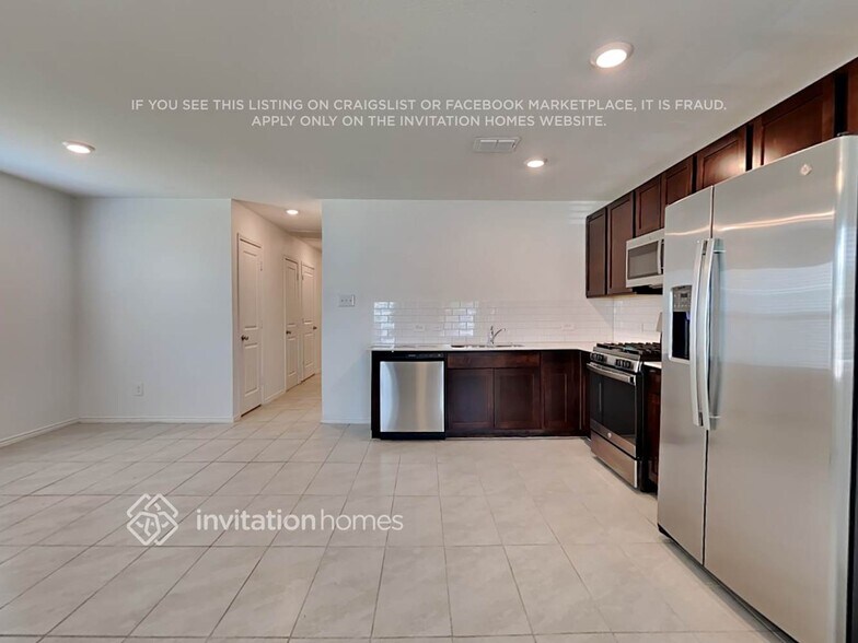 Building Photo - 3009 Wallace Wls Ct
