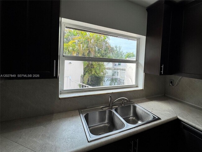 Building Photo - 7420 Big Cypress Dr