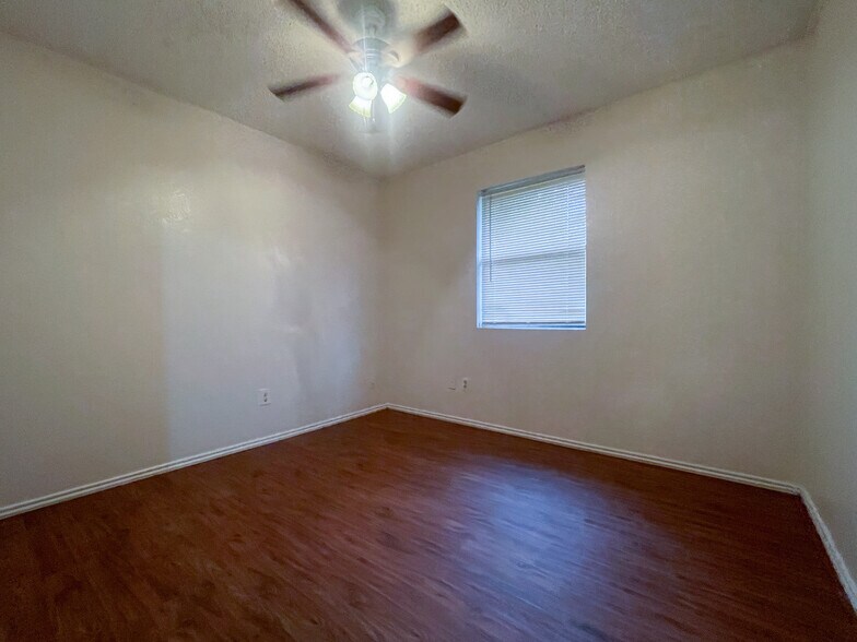 Building Photo - 1904 Ramada Dr