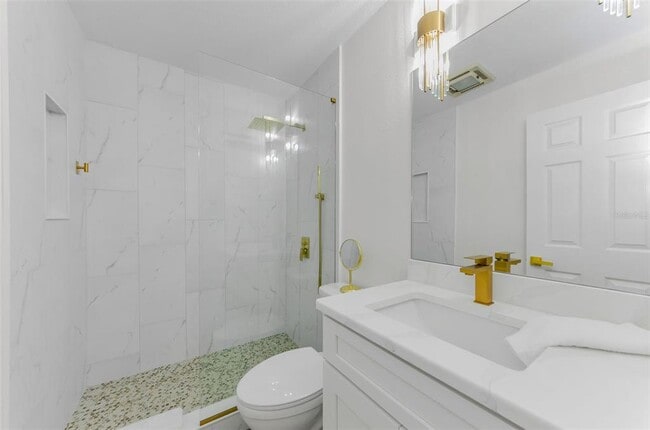 Building Photo - 2700 Bayshore Blvd