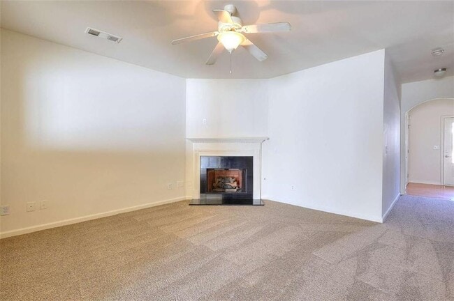 Building Photo - 2658 Avanti Way