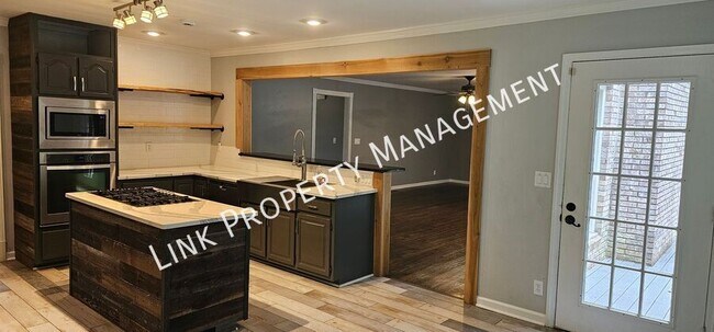 Building Photo - 7701 Elizabeth Way Dr
