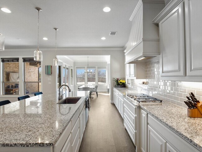 Building Photo - 2419 Portwood Way