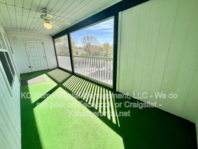 Building Photo - 6836 N Olive St