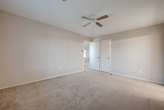 Building Photo - 10902 Primrose Acres Ln