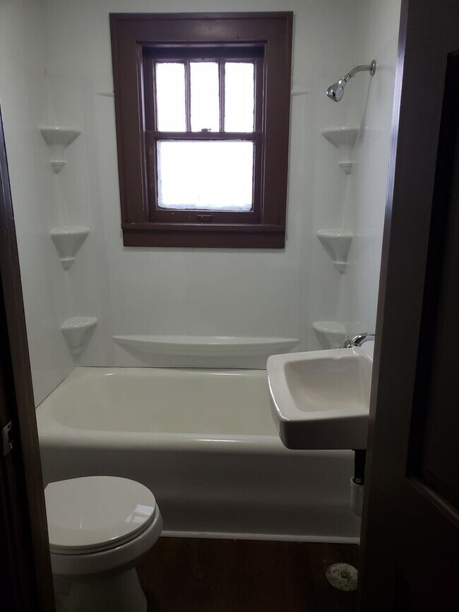 Building Photo - 1017 N 19th St