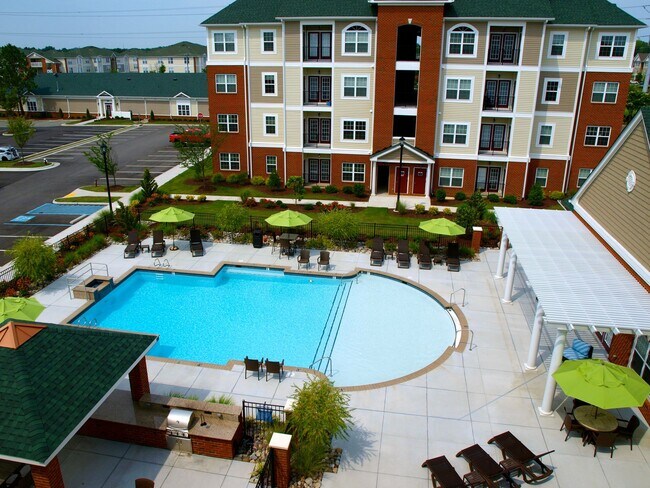 Building Photo - B3 | 2 Bed 2 Bath | 1244 sf | $1920 - $2207 | 6 to 15 month lease terms