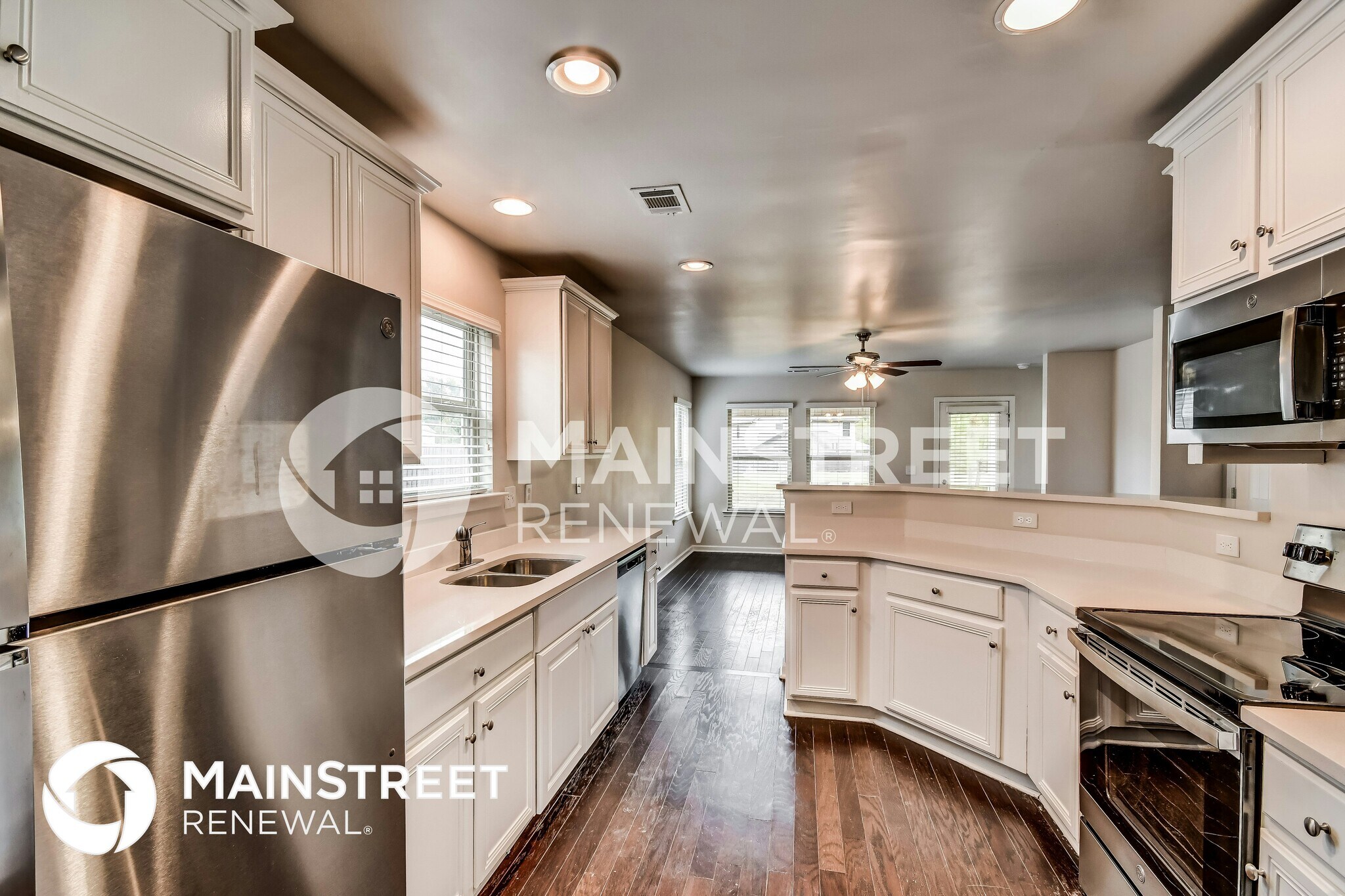 Building Photo - 6672 Woodford Ln