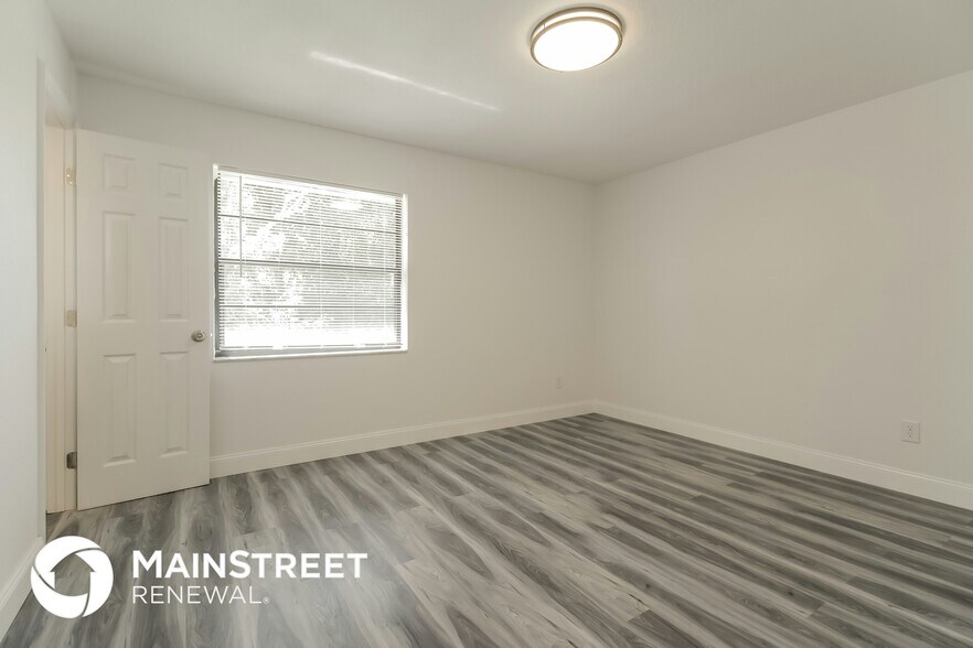 Building Photo - 4745 Greenhill St