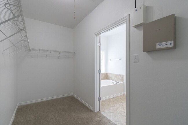 Building Photo - 2521 Durlston Ct, Cedar Park, TX 78613