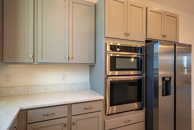 Building Photo - 9814 Bucklow Hill Dr