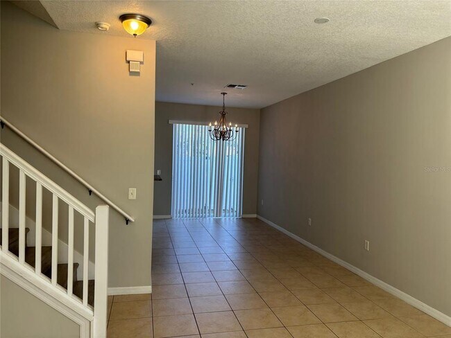 Building Photo - 7415 Lago De Oro