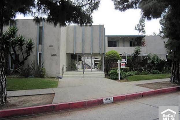 Building Photo - 11827 Beverly Blvd