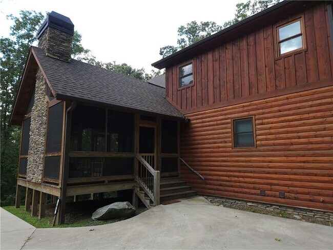 Building Photo - 101 Hothouse Dr