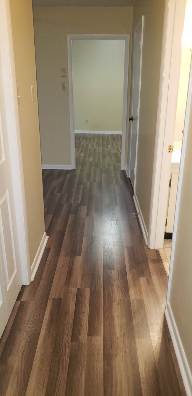 Building Photo - 2 BR, 1 BA APARTMENT- SCOTT HILLS (GOLDSBORO, NC) WATER INCLUDED