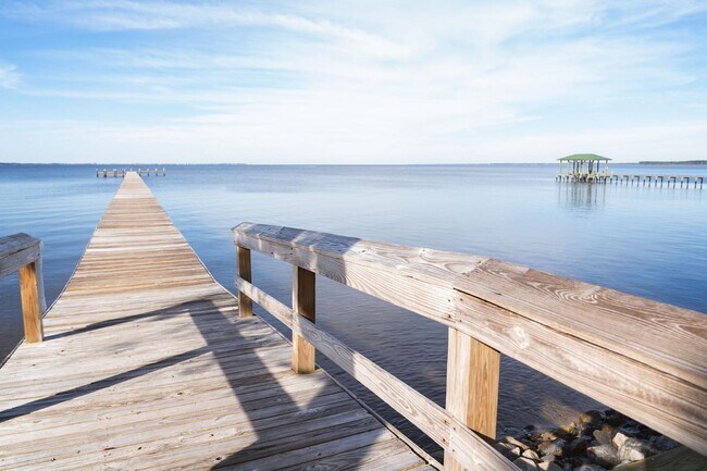 Building Photo - 414 Lilly Bell Ln