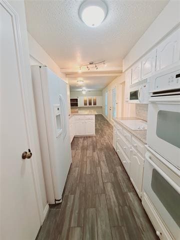 Building Photo - 1005 Harness Ln