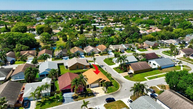 Building Photo - Waterway Cove