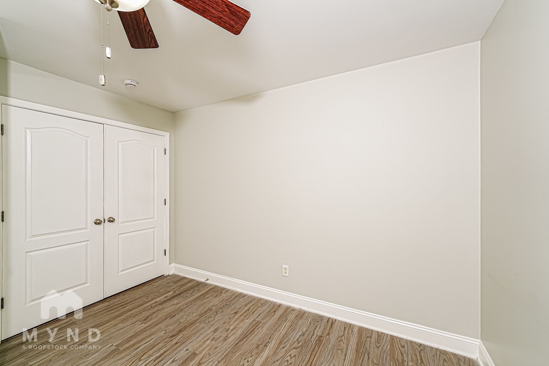 Building Photo - 4053 Cambridge Dr