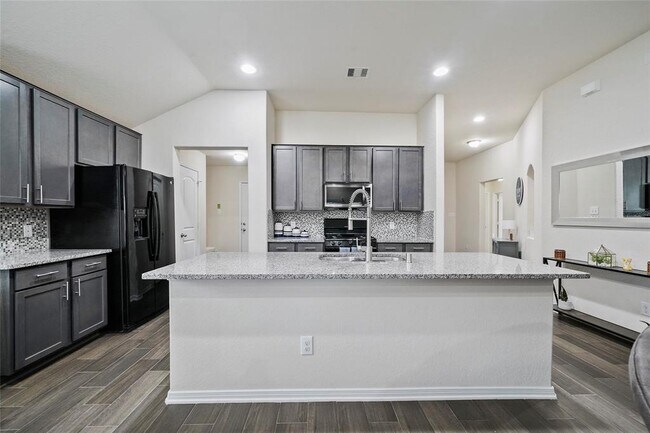 Building Photo - 2520 Quartz Trail