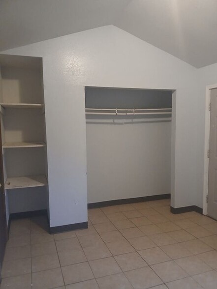 Building Photo - 102 Gregory Dr