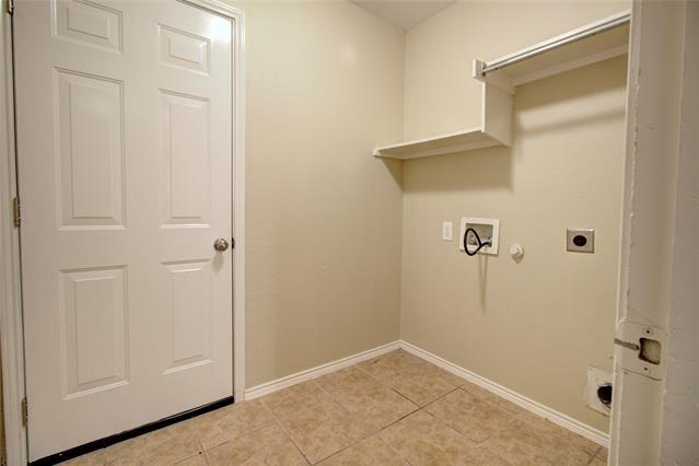 Building Photo - 8620 Chisholm Trail