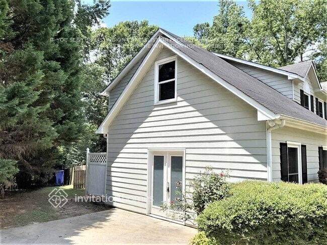 Building Photo - 100 Pepperwood Dr