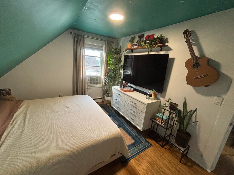 Bedroom 1 - 111 Glenwood Ave