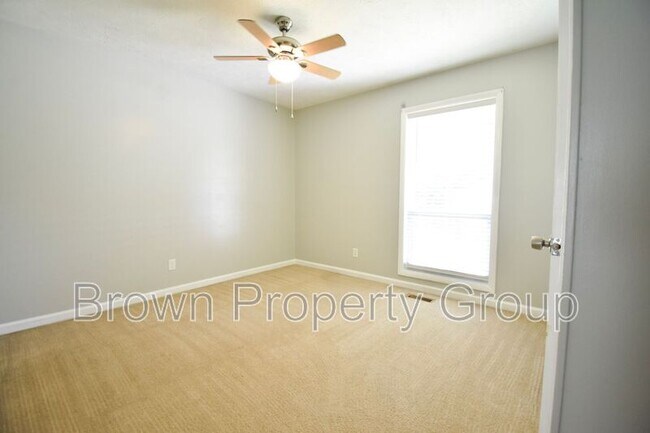 Building Photo - 6817 Sugarbin Ln