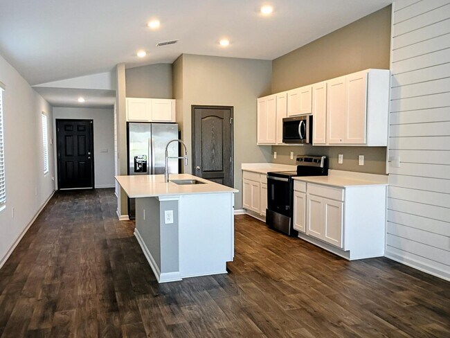 Building Photo - 2816 Buck Creek Pl