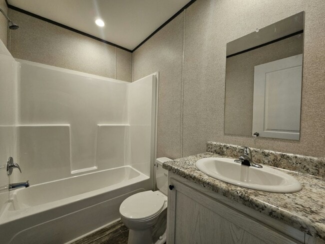 Building Photo - 1023 Myakka Dr