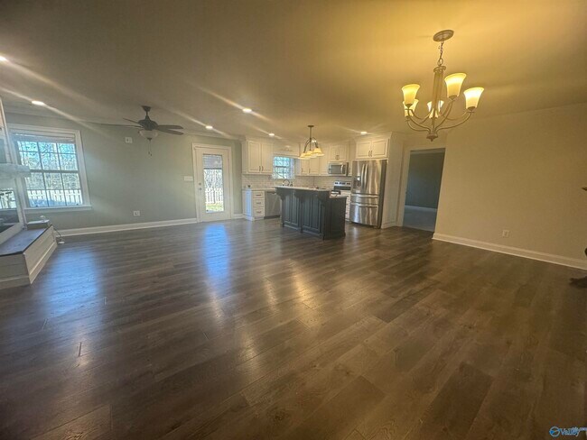 Building Photo - 20456 Pheasant Dr