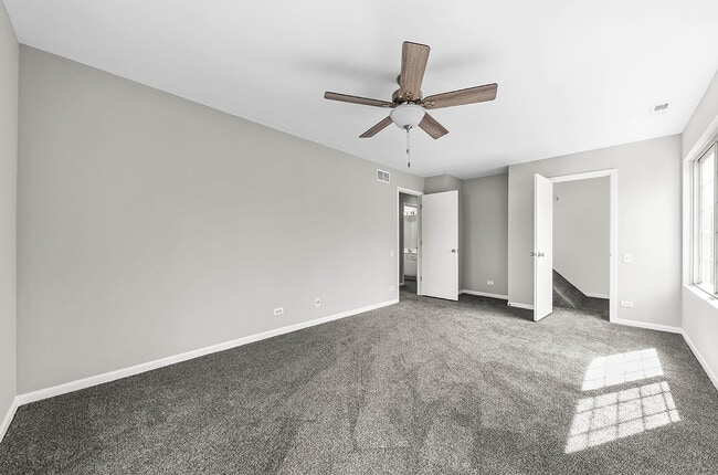 Building Photo - 323 N Gregory St