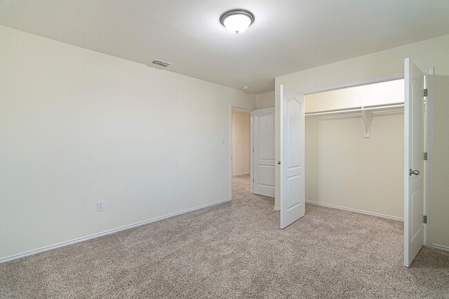 Building Photo - 5607 Lone Star Lp