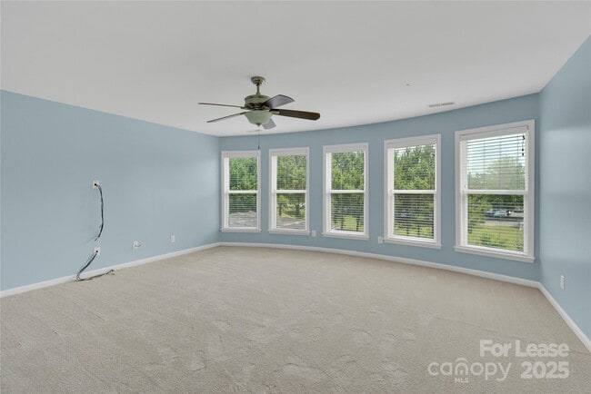Building Photo - 2805 Julian Glen Cir