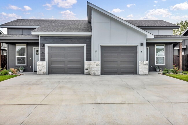 Building Photo - 311 Riptide Rd