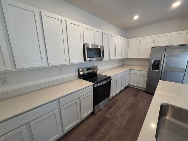 Building Photo - 1088 RAVEN WALK Dr