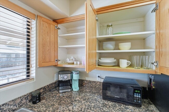 Building Photo - 3200 S Litzler Dr