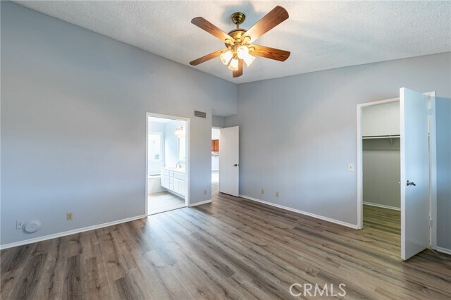 Building Photo - 32 Lone Pine