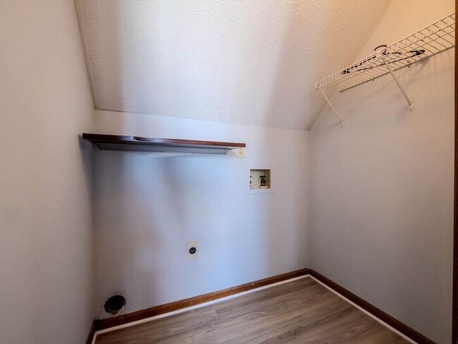 Building Photo - 1479 Millstream Trail NW