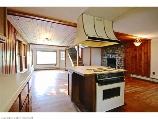 Building Photo - 40 Claman Dr
