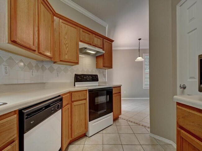 Building Photo - 4400 Switch Willo