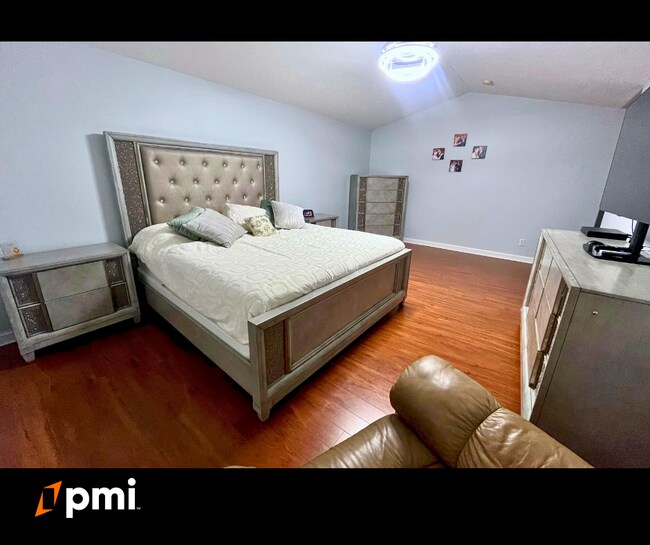 Building Photo - "Spacious 4-Bed, 3-Bath Retreat in Boynton Beach – 2,730 Sq. Ft. of Comfort!"