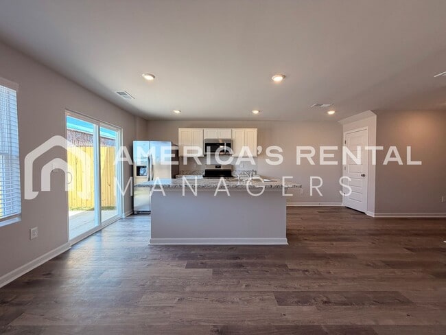 Building Photo - Brand New Living at Driftwood Townhomes!