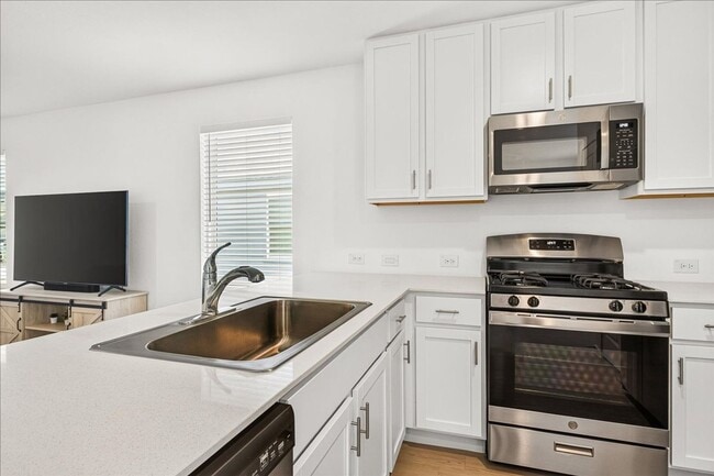 Building Photo - 7909 Thor Dr