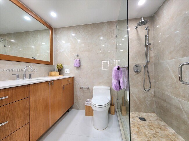 Building Photo - 3505 S Ocean Dr